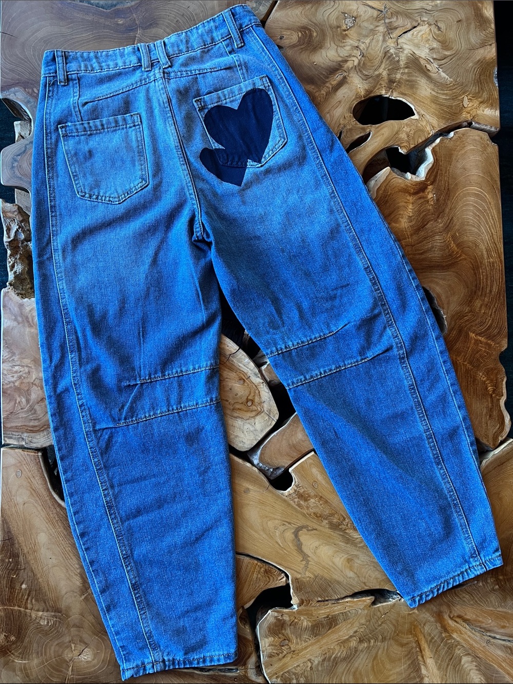 Blue Heart Mid-Rise Barrel Jeans NWOT XS-S - Picture 8 of 9